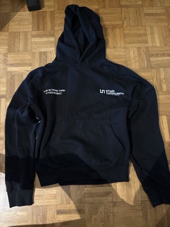 Sweat à capuche Stwd noir taille XS bon état