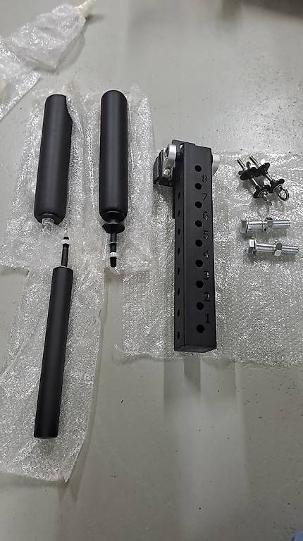 Hometrainer: Beinbeuger und Beinstrecker Attachment Power Rack NEU  – Usato da Egerkingen venduto da gob_d5k9 2