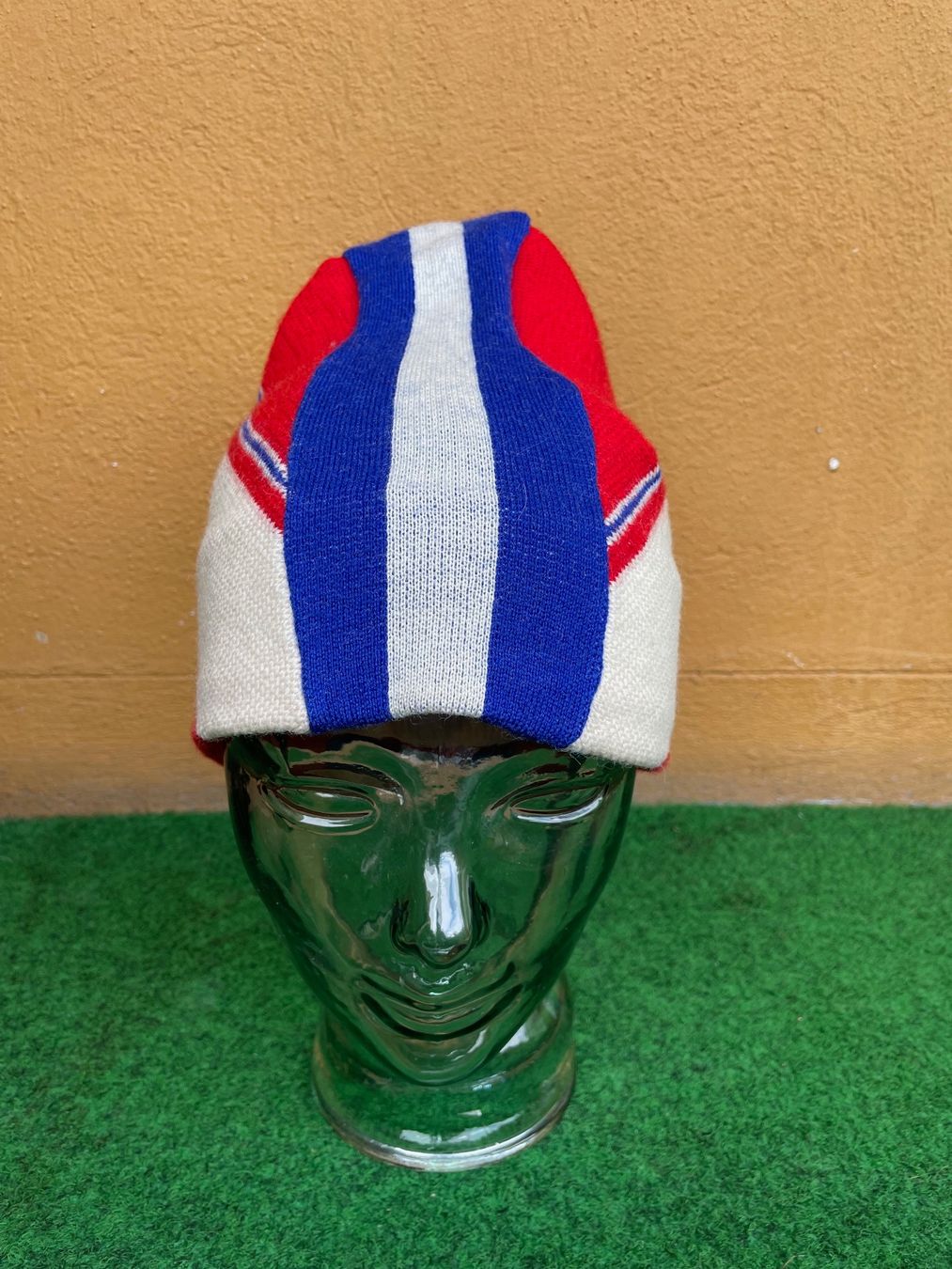Hüte, Mützen & Caps: Vintage 70s Beanie Bafix Made in Switzerland Pure New Wool – Gebraucht aus Zürich von le_souk