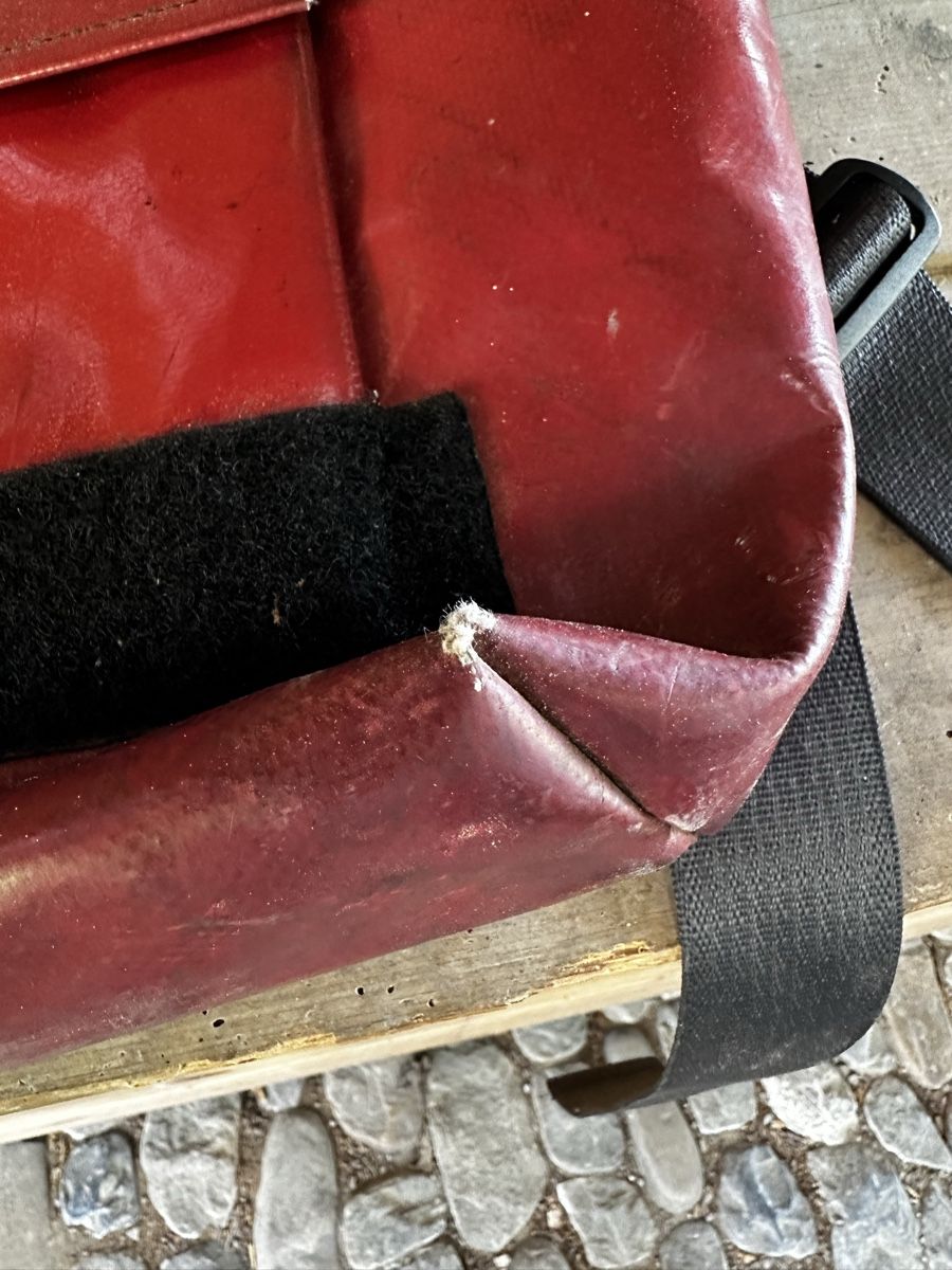 Freitag Sonstige Kleidung & Accessoires: Sac Freitag rouge bordeaux – Gebraucht aus Grossaffoltern von BerigerHandwerk 4