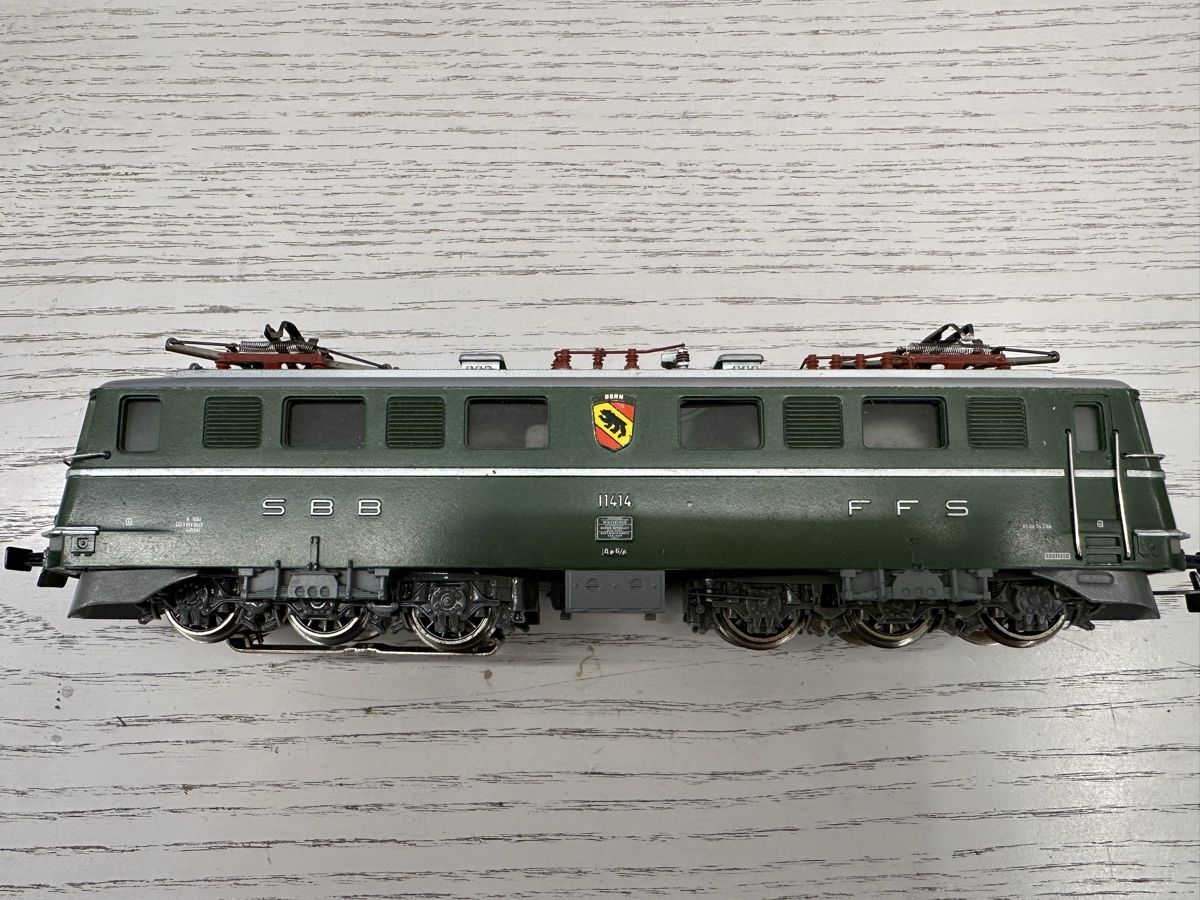 Märklin Modellini di ferrovie: Märklin 3050 SBB Ae 6/6 – Usato da Lupsingen venduto da New-Haven 3