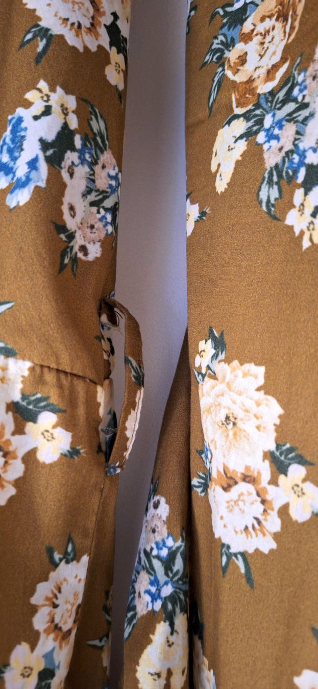 Vestiti: Blusen-Kleid Olive, Blumenmuster – Nuovo (secondo la descrizione) da Matten b. Interl venduto da iae_cwc7 2