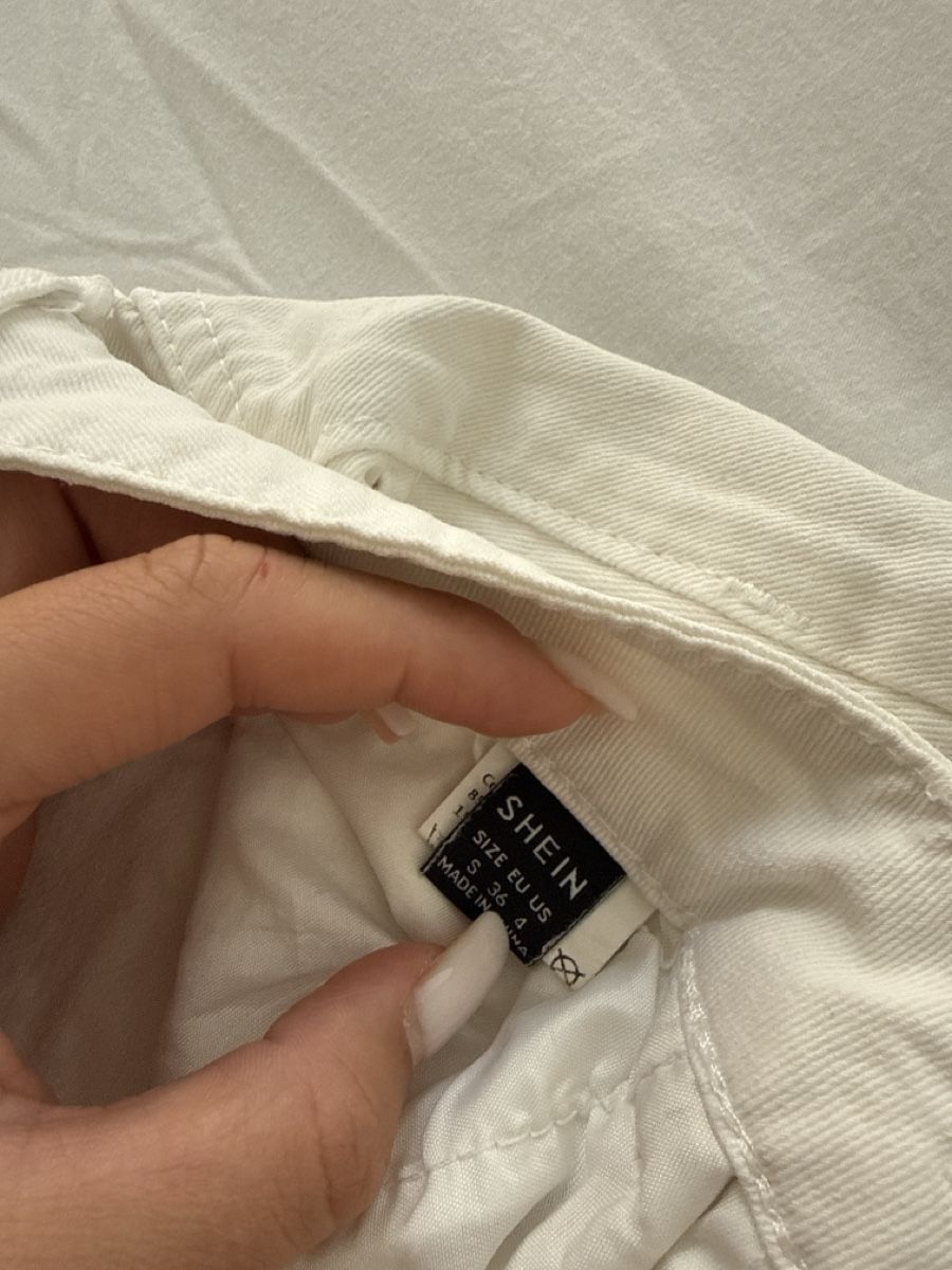 Shein Pantaloni: Shorts  – Usato da Nebikon venduto da Preloved_bykelly 2