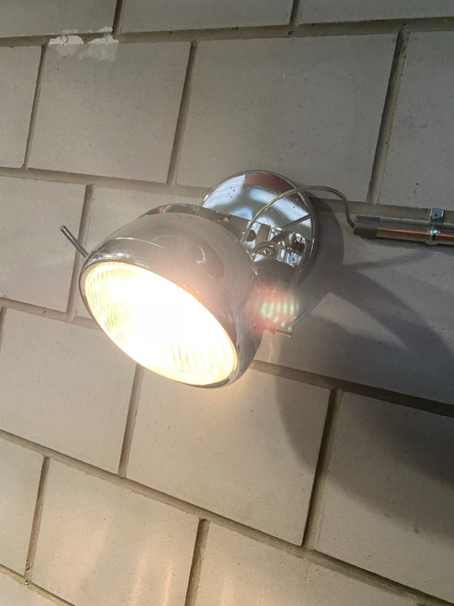 Lampen: Wandlampe in Form eines alten Motorradscheinwerfers – Gebraucht aus Tafers von JP911 1