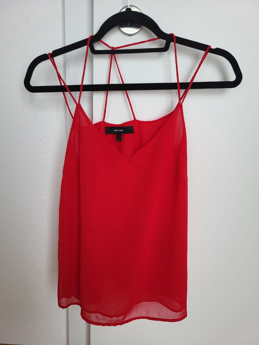 Vero Moda Top: Rotes Top von Vero Moda, Grösse S – Nuovo (secondo la descrizione) da Mund venduto da joe_m2w8
