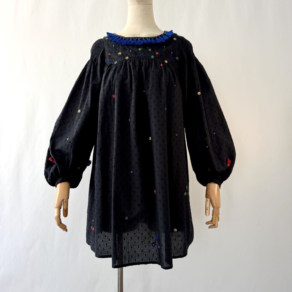 Kleider: Thierry Colson Embroidered Cotton Dress – Neu (gemäss Beschreibung) aus Emmen von Colette-Juliette