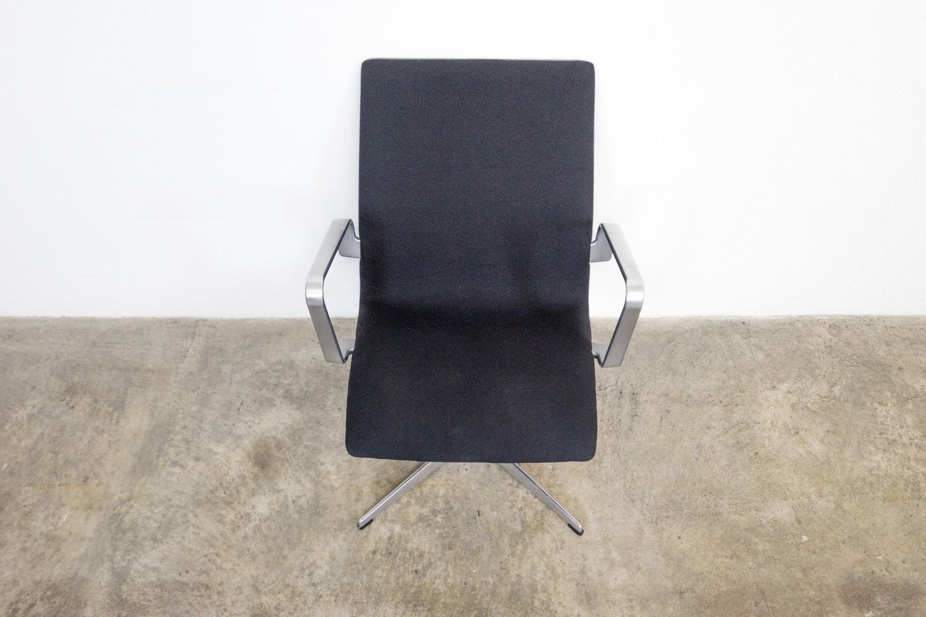 Poltrone: Fritz Hansen Oxford Chair Designersessel – Usato da Schaffhausen venduto da Studio-Ara 2