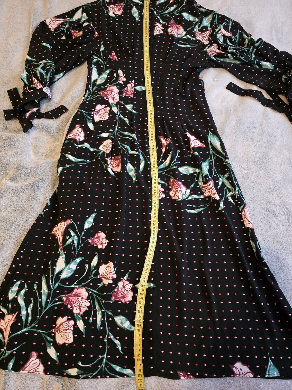 H&M Vestiti: H&M Midikleid, Blumenmuster, Gr.S – Usato da St Gallen venduto da vir_5kgt 5