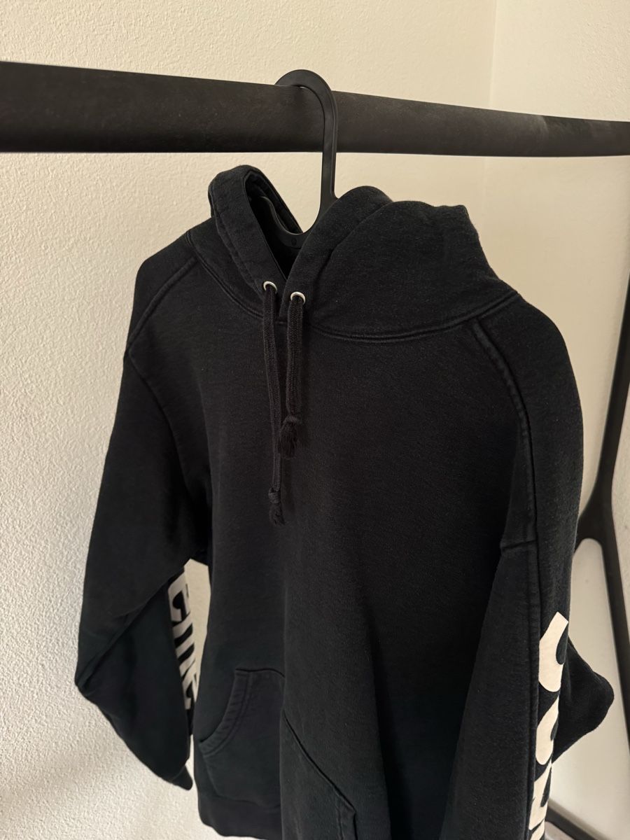 Maglioni & Felpe: Supreme Hoodie – Usato da Alpnach Dorf venduto da rie_72hw