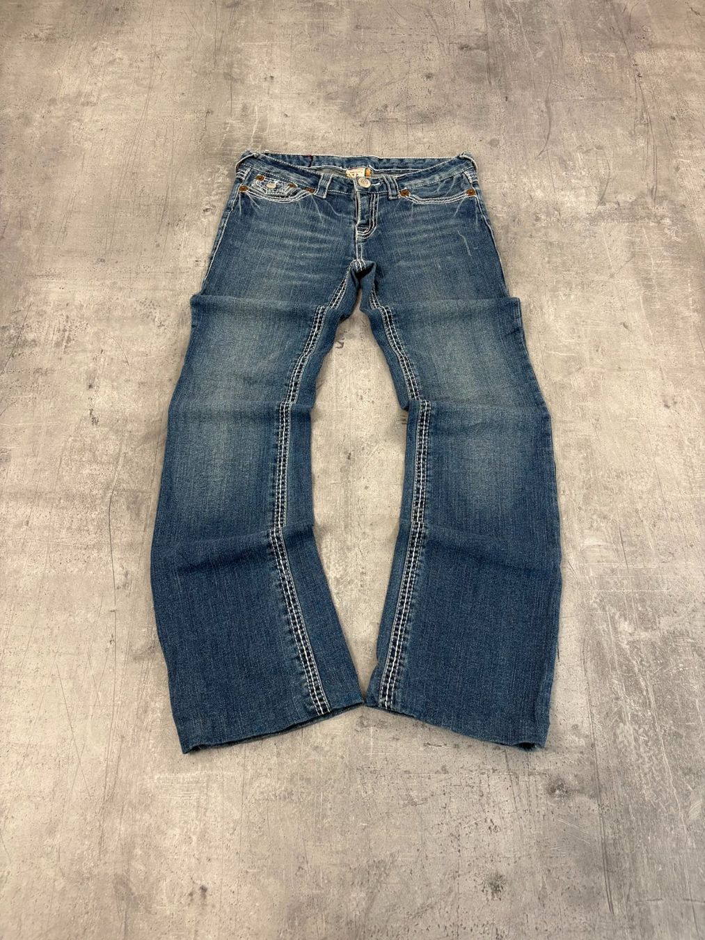 True Religion Jeans: Vintage True Religion Bootcut Flared Jeans (M) – Nuovo (secondo la descrizione) da Werdenberg venduto da hase.vintage 1