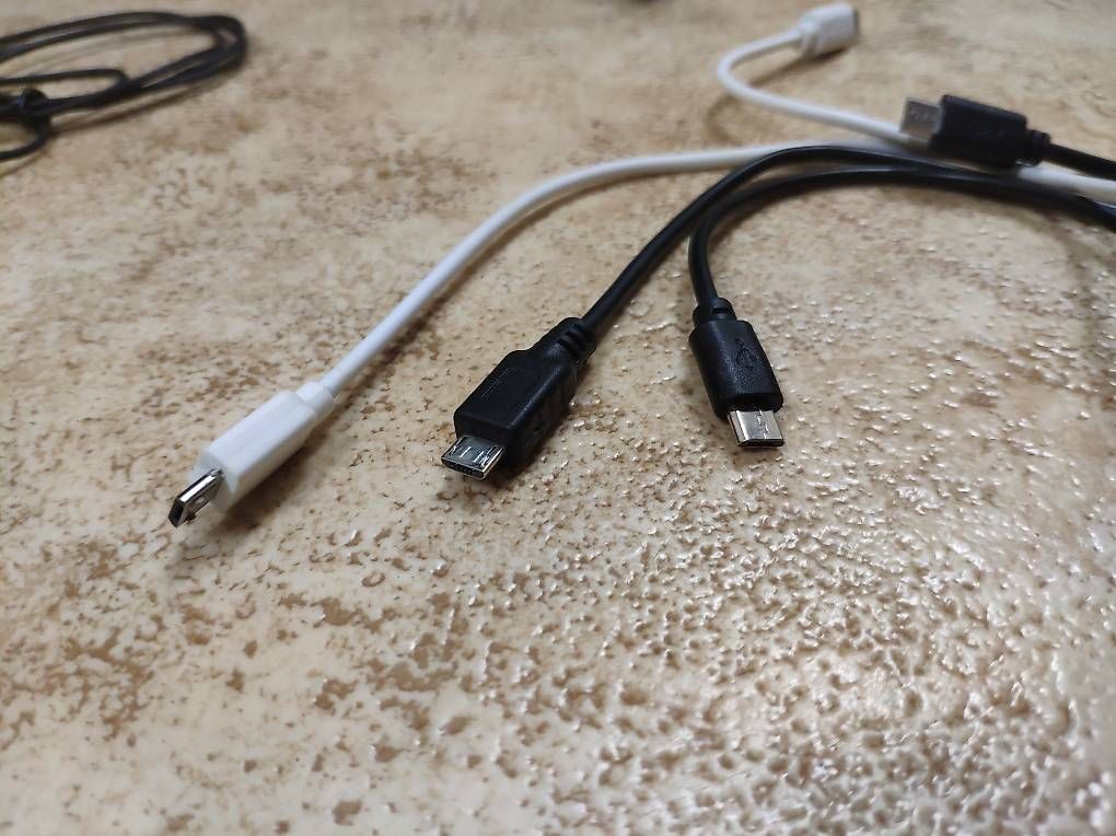 Cavi: Kabel | USB, Telefon, Audiobuchsen und andere – Usato da Engwang venduto da nln_5fym 2