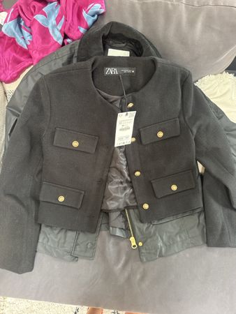 Zara Jacke schwarz mit Knöpfen Grösse M neu mit Etikett
