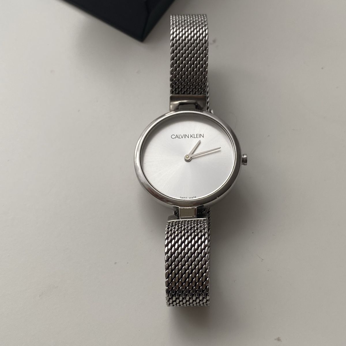 Calvin Klein Uhren: Calvin Klein Silberne Damen Armbanduhr – Neu (gemäss Beschreibung) aus Givisiez von dor_xb9k 1