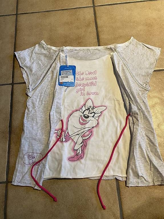 Camicette, T-shirt & Top: T shirt Looney Tunes – Nuovo (secondo la descrizione) da Cadenazzo venduto da ker85 3