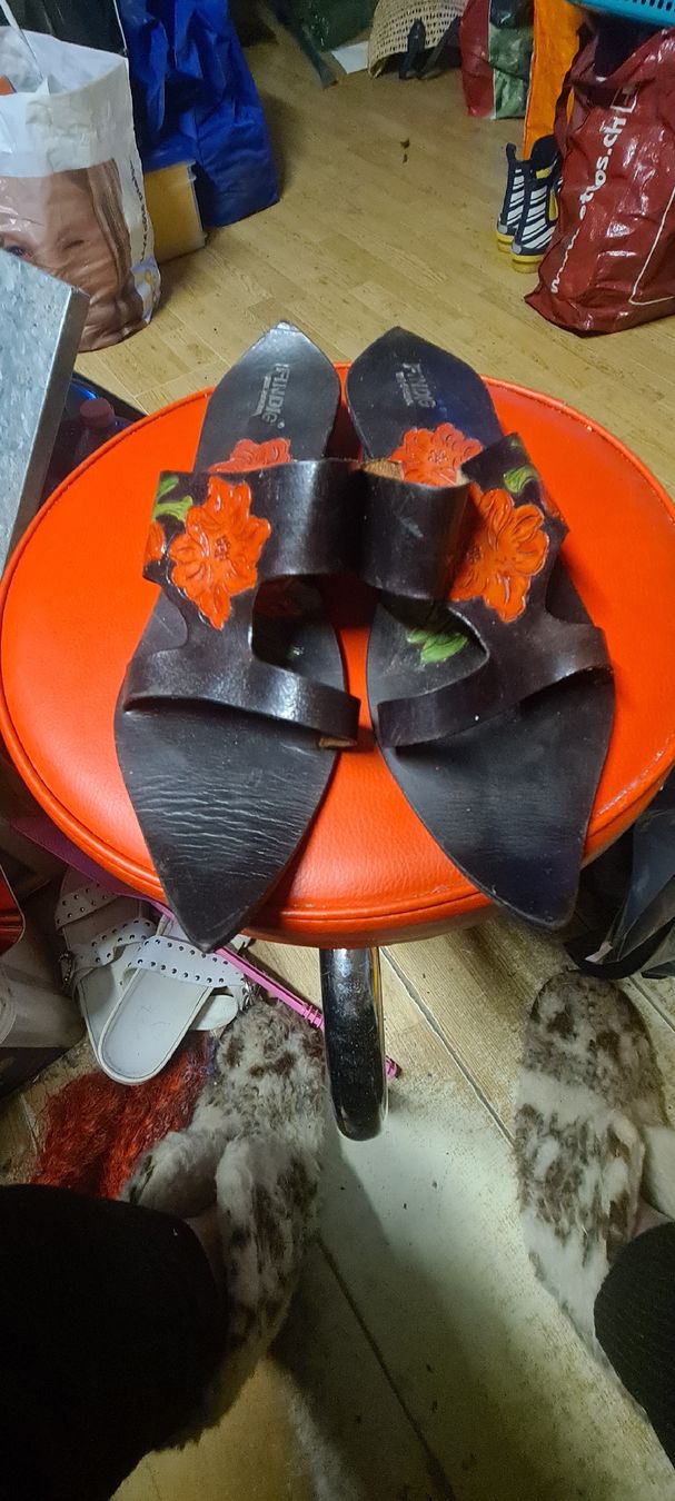 Damenschuhe: Sandalen – Gebraucht aus Bellerive VD von Hermes5