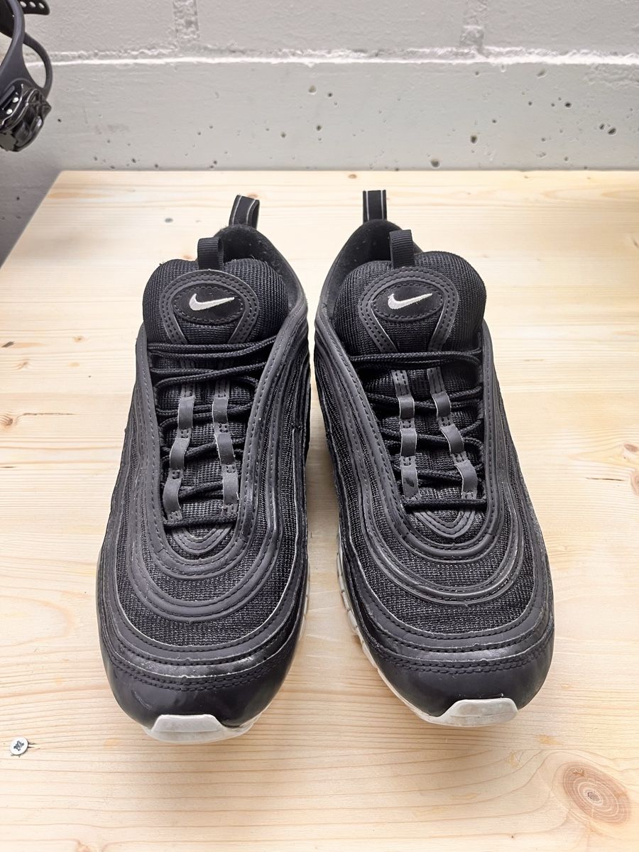 Nike Herrenschuhe: Nike sneaker in Grösse 44 – Gebraucht aus Bäretswil von aensge44 1