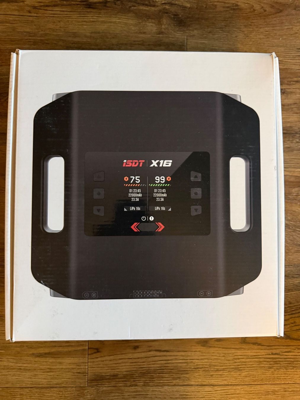 ISDT Batterie, Caricabatterie & Alimentatori: iSDT X16 charger – Usato da Diepoldsau venduto da Matheo31 2