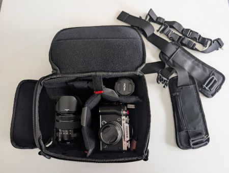 WANDRD Camera Cube Essential S + Hike Straps
