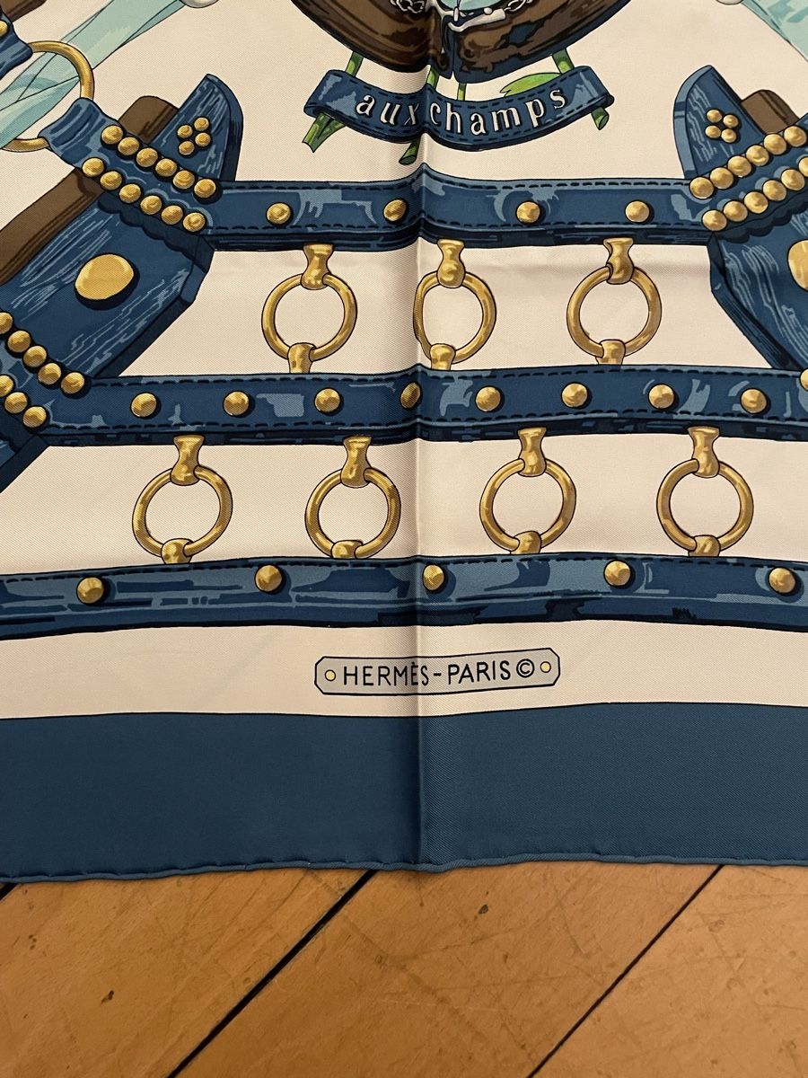 Hermès Foulard & Sciarpe: Carré Hermès vintage, seta – Usato da Pura venduto da ndo_6zqx 1