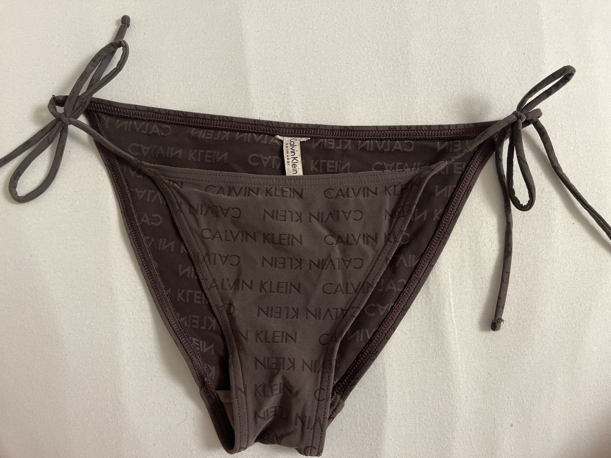 Calvin Klein Maillots de bain & Bikinis: Calvin Klein, braune Bikini hose M – D'occasion à Aesch BL par shuja01