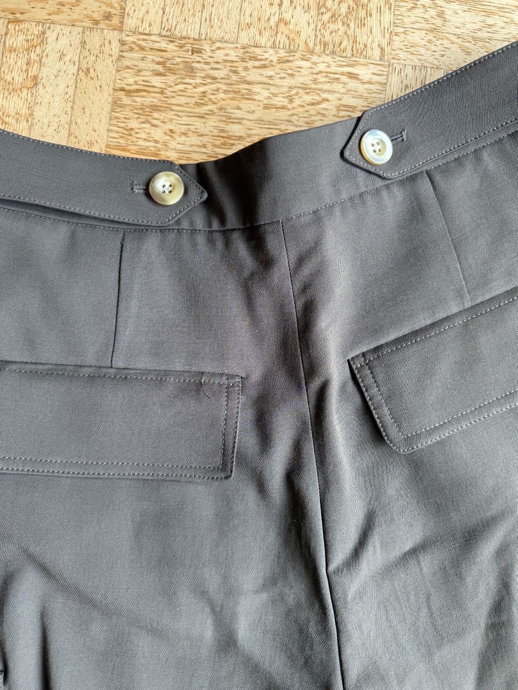 H&M Pantaloni: H&M m. Wolle Hose Gr. 42 neu – Usato da Zürich venduto da bluebirdmon 4
