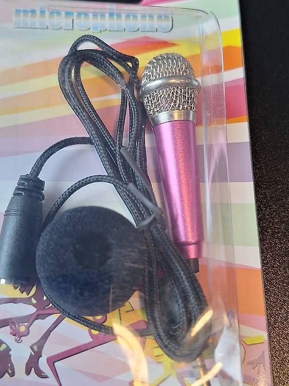 Microfoni: 4 Mini Microphones pour karaoké – Nuovo e nell'imballaggio originale da Vucherens venduto da curious 4