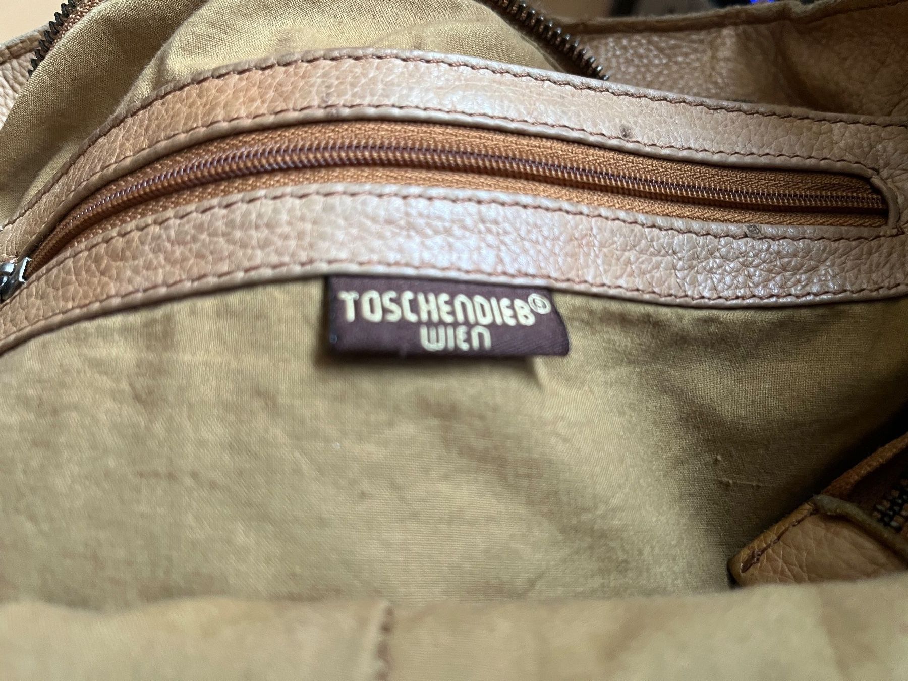 Taschen für Damen: Taschendieb Ledertasche – Gebraucht aus Horw von mel_j56q 5
