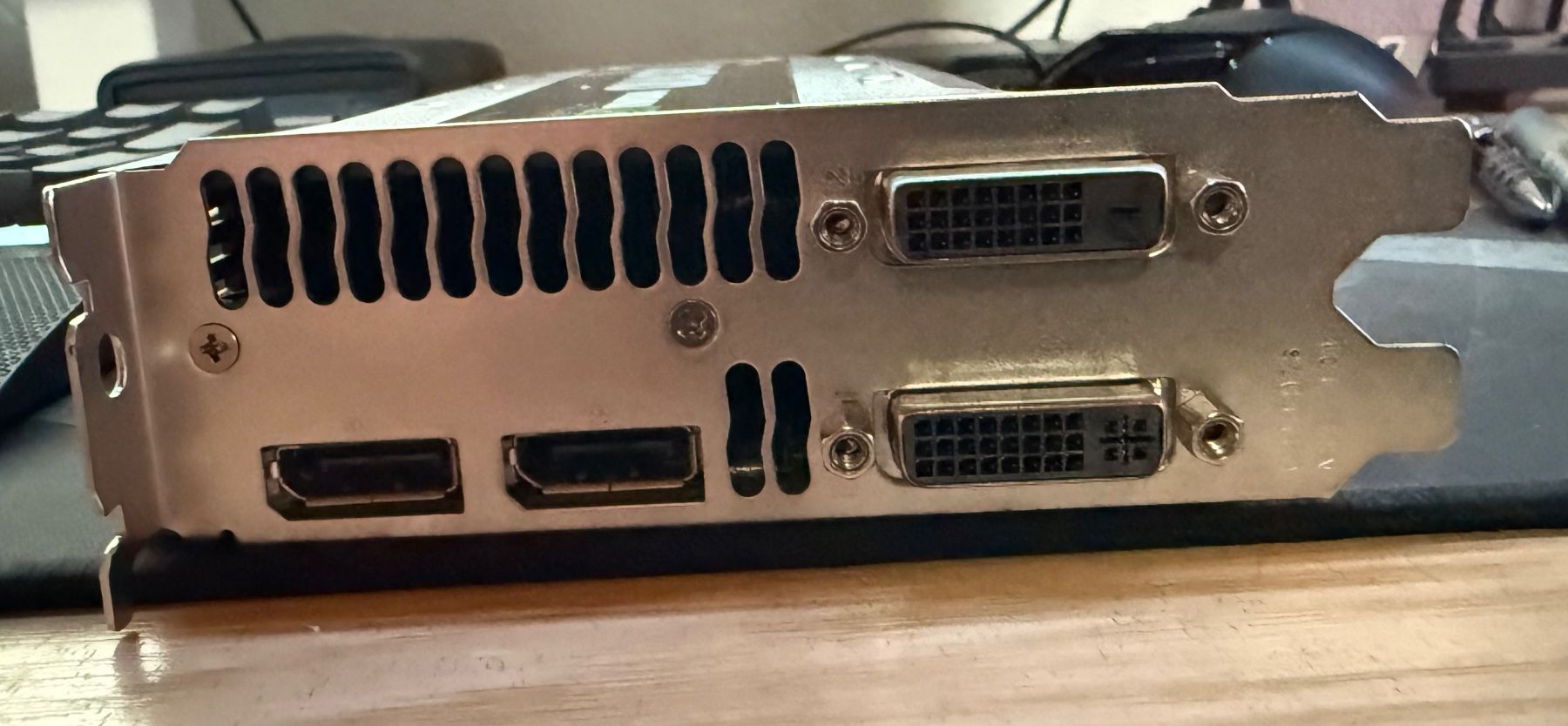 Nvidia Schede grafiche: NVIDIA Quadro K5000 Grafikkarte gebraucht – Usato da Neukirch an der Thur venduto da amonra66 3
