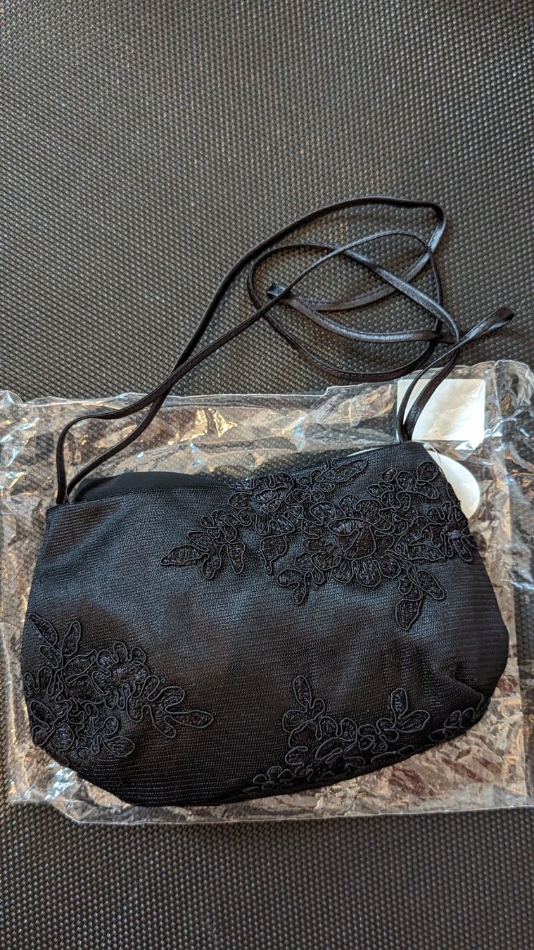 Taschen für Damen: Brauttasche / Brautbeutel mit Henkel / black - lace – Neu und originalverpackt aus Mägenwil von Peter_Frei 1