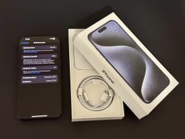 Apple iPhone 15 Pro Max 256 GB Titan Blau – 99 % Akku 