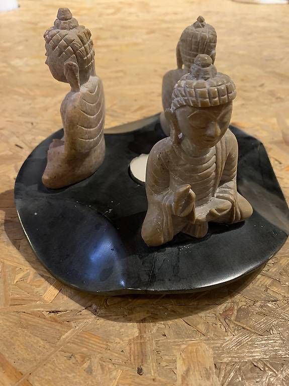 Skulpturen & Statuen: Bouddha en pierre – Gebraucht aus Muraz (Collombey) von nic_f7hm 1