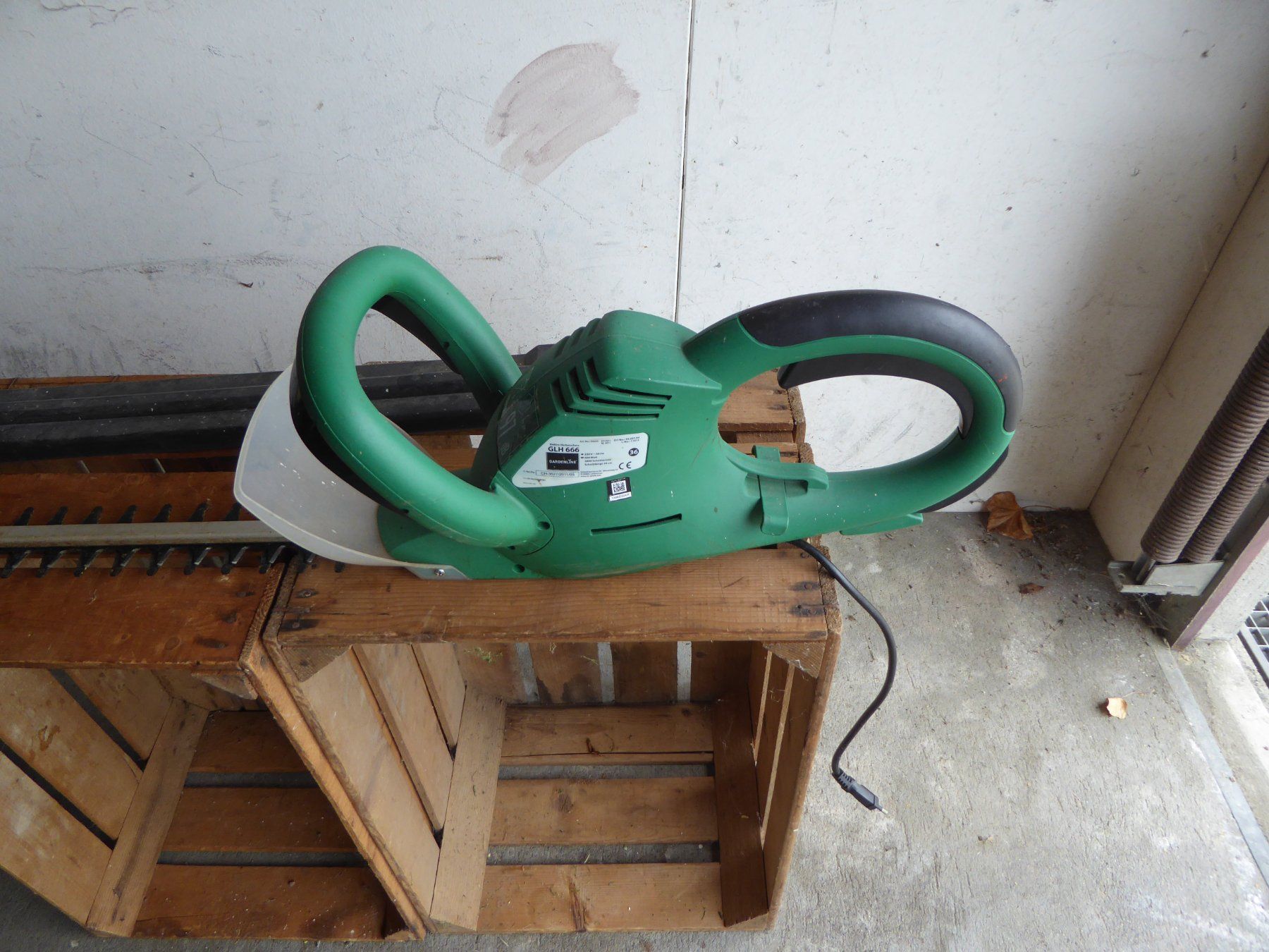 Tous les outils: Elektrische Heckenschere – D'occasion à Romanshorn par beckli20