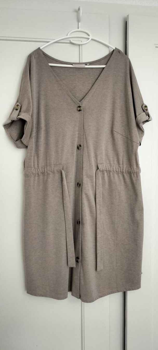 Only Vestiti: Robe Only Taille 44 – Nuovo (secondo la descrizione) da Vevey venduto da cestpasfaux 1