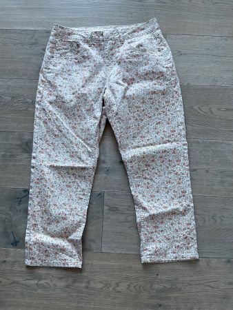 Hose von Cream
