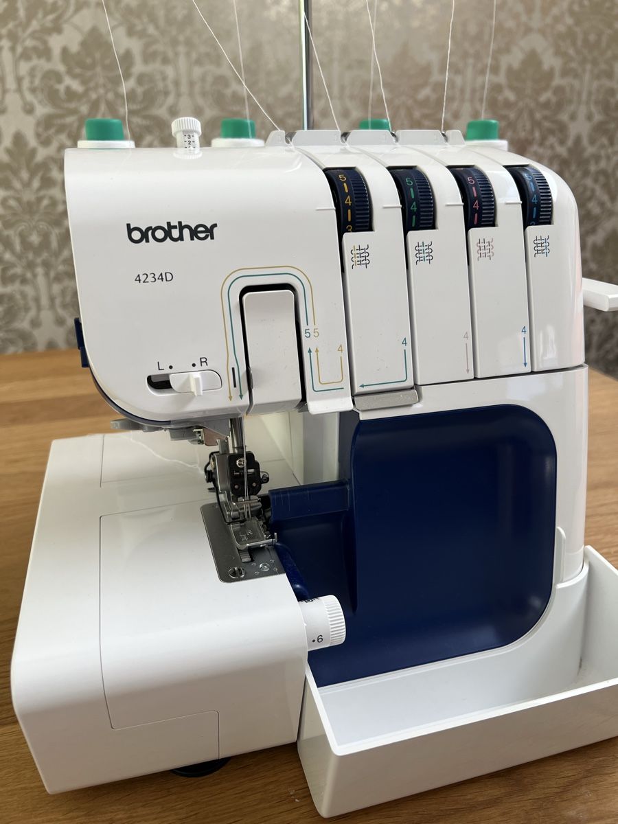 Brother Macchine da cucire: Brother Overlock 4234 D – Usato da Zwingen venduto da SandraMaccauso 1