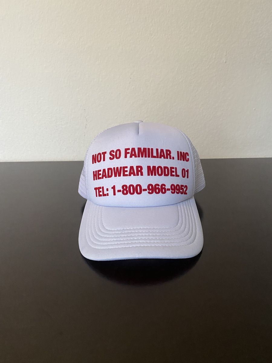 Copricapi, berretti & cappellini: NOT SO FAMILIAR CAP – Nuovo e nell'imballaggio originale da Biel/Bienne venduto da Sommer_17 1