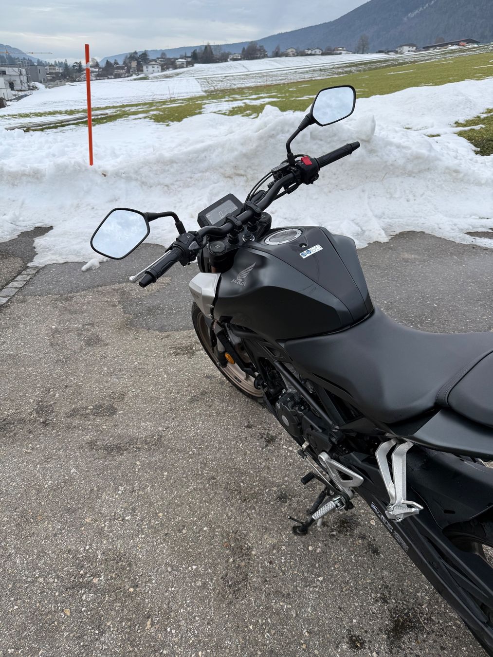 Honda Sonstige: HONDA CB 125 R – Gebraucht aus Corgémont von mat_sjq7 3