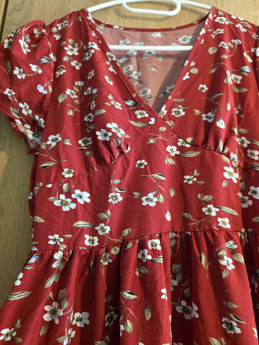 Vestiti: Sommerliches, rotes Blumenkleid, Grösse M – Nuovo (secondo la descrizione) da Dicken venduto da anita-123 2
