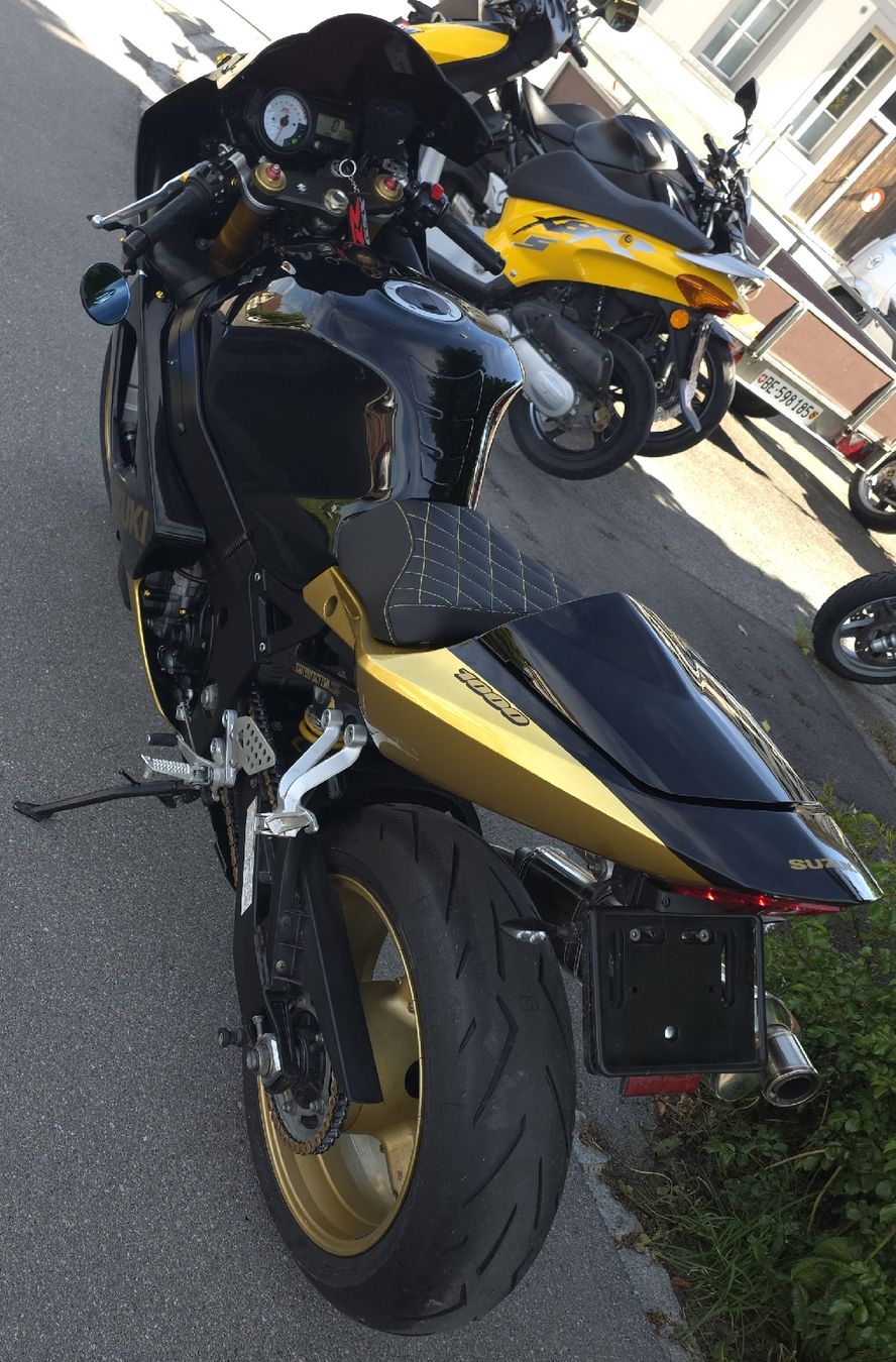 Suzuki Strada: Suzuki Gsx-R 1000 – Nuovo (secondo la descrizione) da Thörishaus venduto da ale_sx8y 4