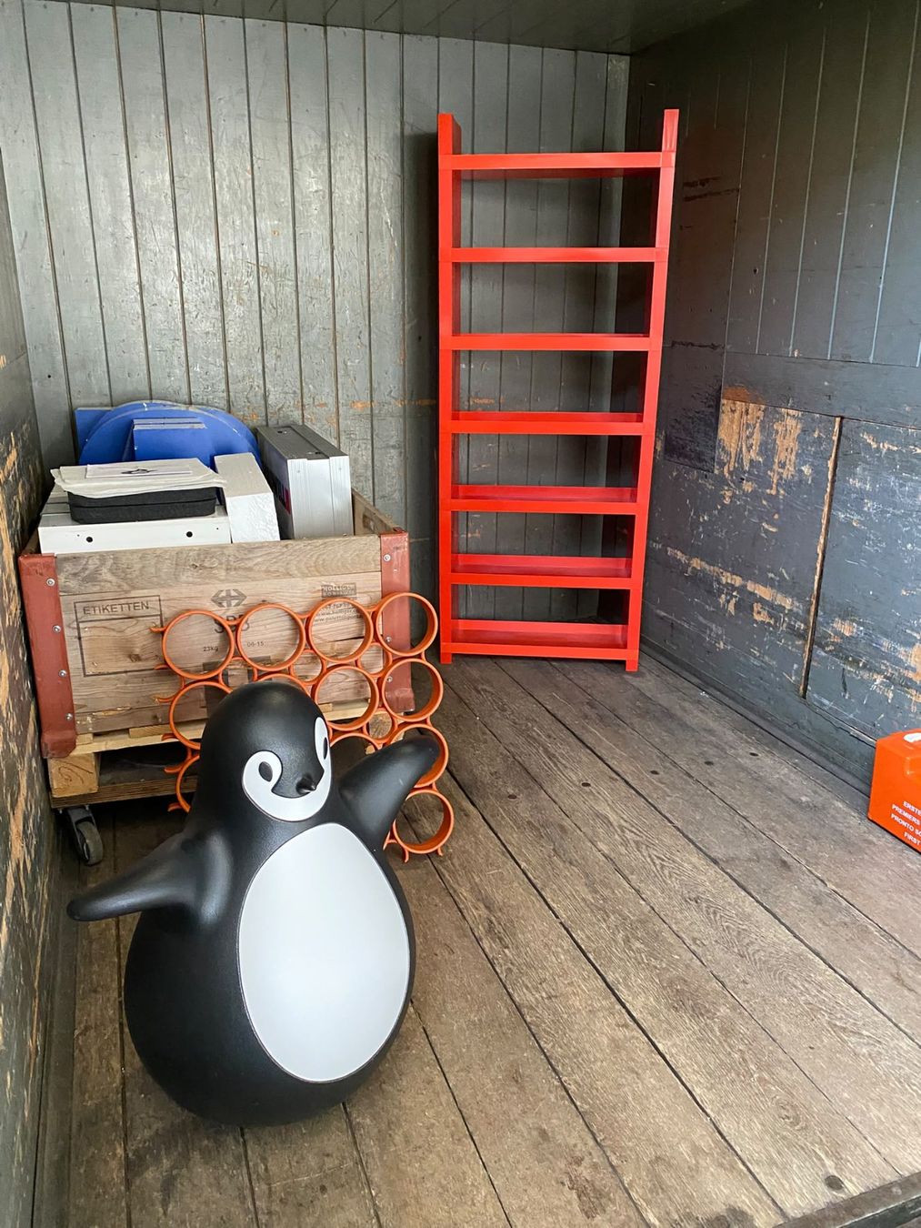 Scaffali: Möbel/Regal rot aus den 70er – Usato da Köniz venduto da Vintagetoys 8