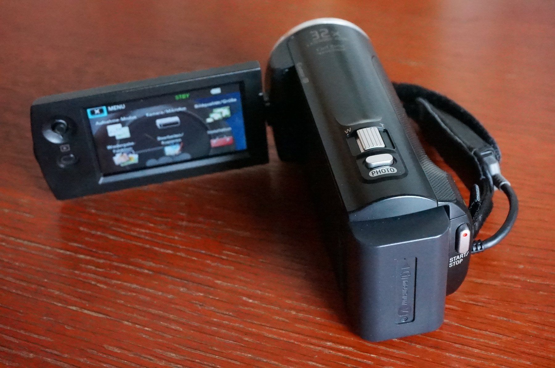 Sony Camcorder: Sony HDR-CX220E Digital HD Video Camera – Gebraucht aus Spreitenbach von Salesmanship 6
