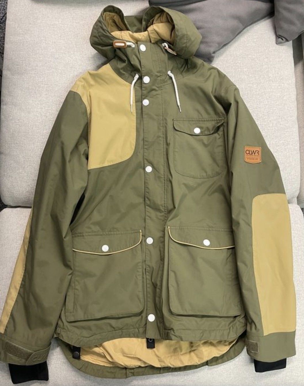 Jacken: CLWR Winterjacke mit Schneefang Gr. L – Gebraucht aus Steffisburg von marinzki