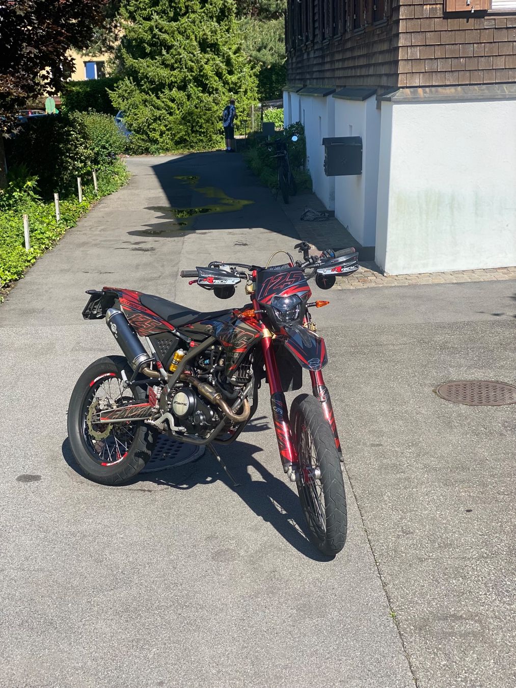 Fantic Strada: Fantic Supermoto 125ccm – Usato da Kriens venduto da draussen-zu-hause