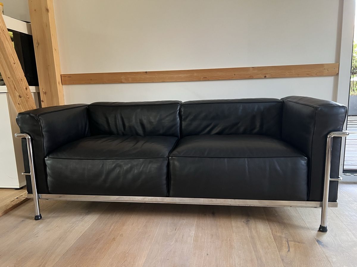 Divani: Le Corbusier LC3 von Cassina – Usato da Freienbach venduto da fraugross