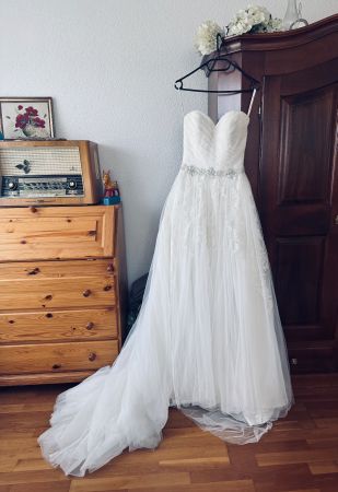 SUMMER SALE! Jolies romantisches Brautkleid in Grösse 34-40