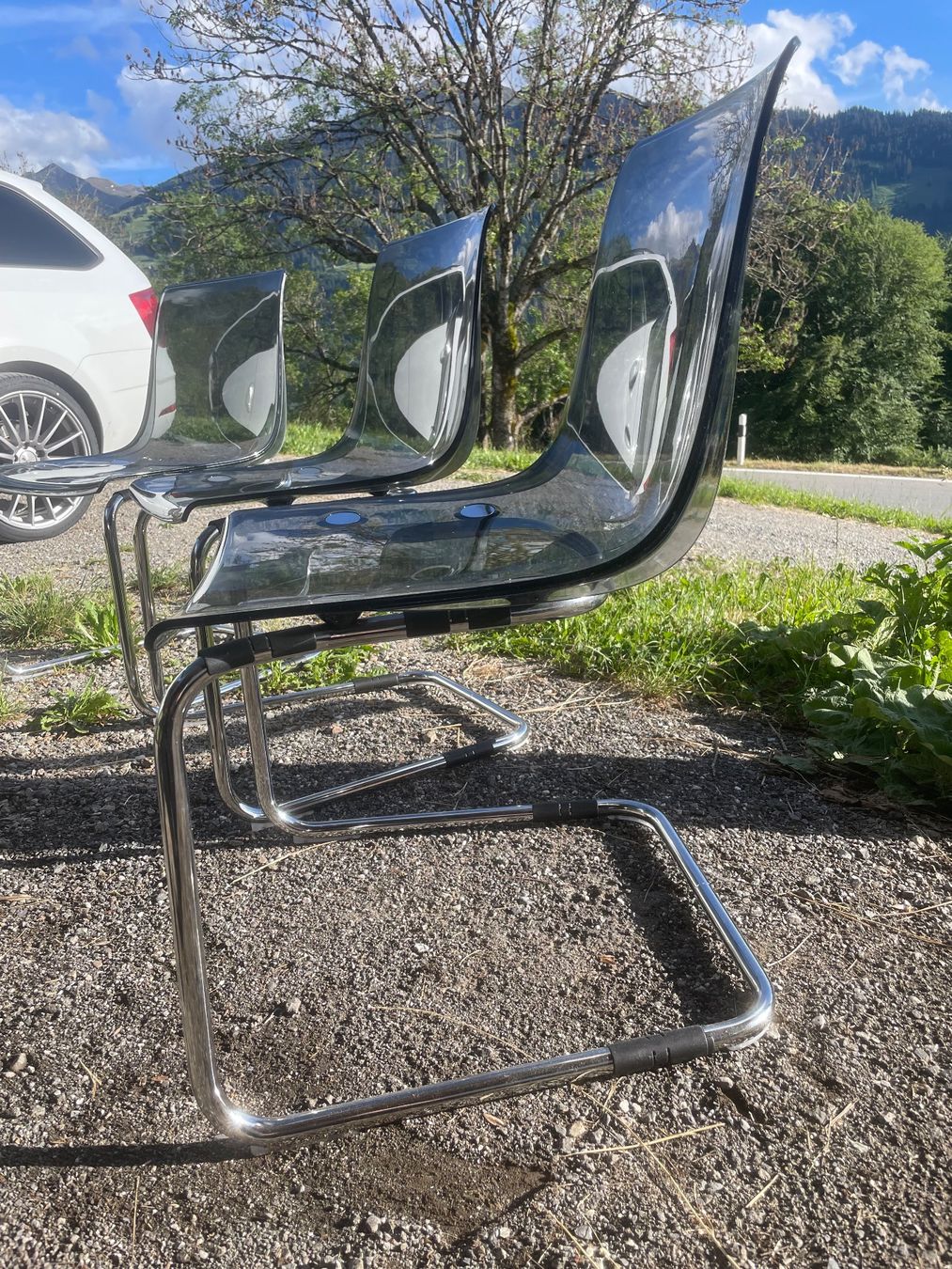 Ikea Sedie: Esstisch mit 3 Freischwinger-Stühlen – Usato da Serneus venduto da jan_6g25 3