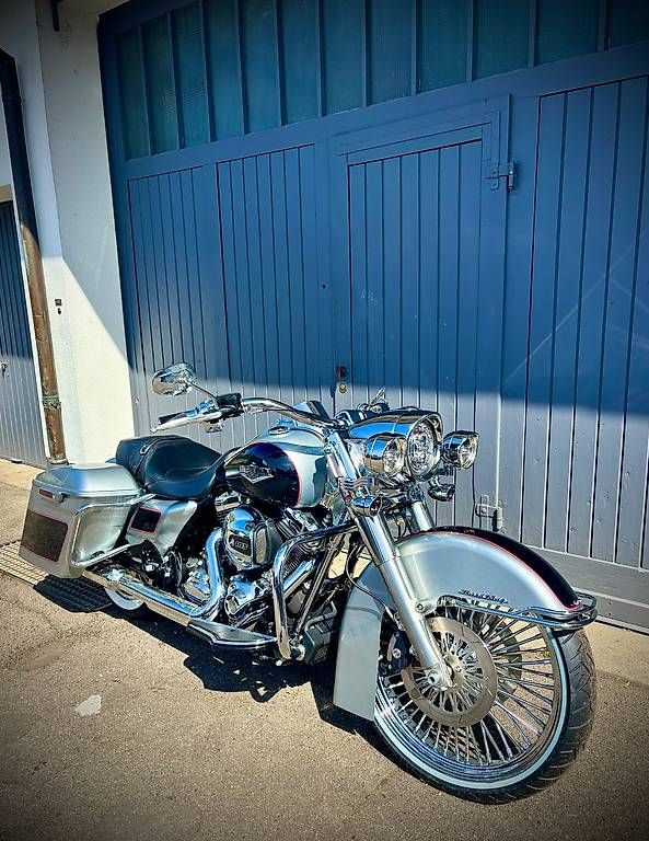 Touring: Road King mit 23" Big Spoke Wheel Vicla Style – Gebraucht aus Pratteln von Econoline 1