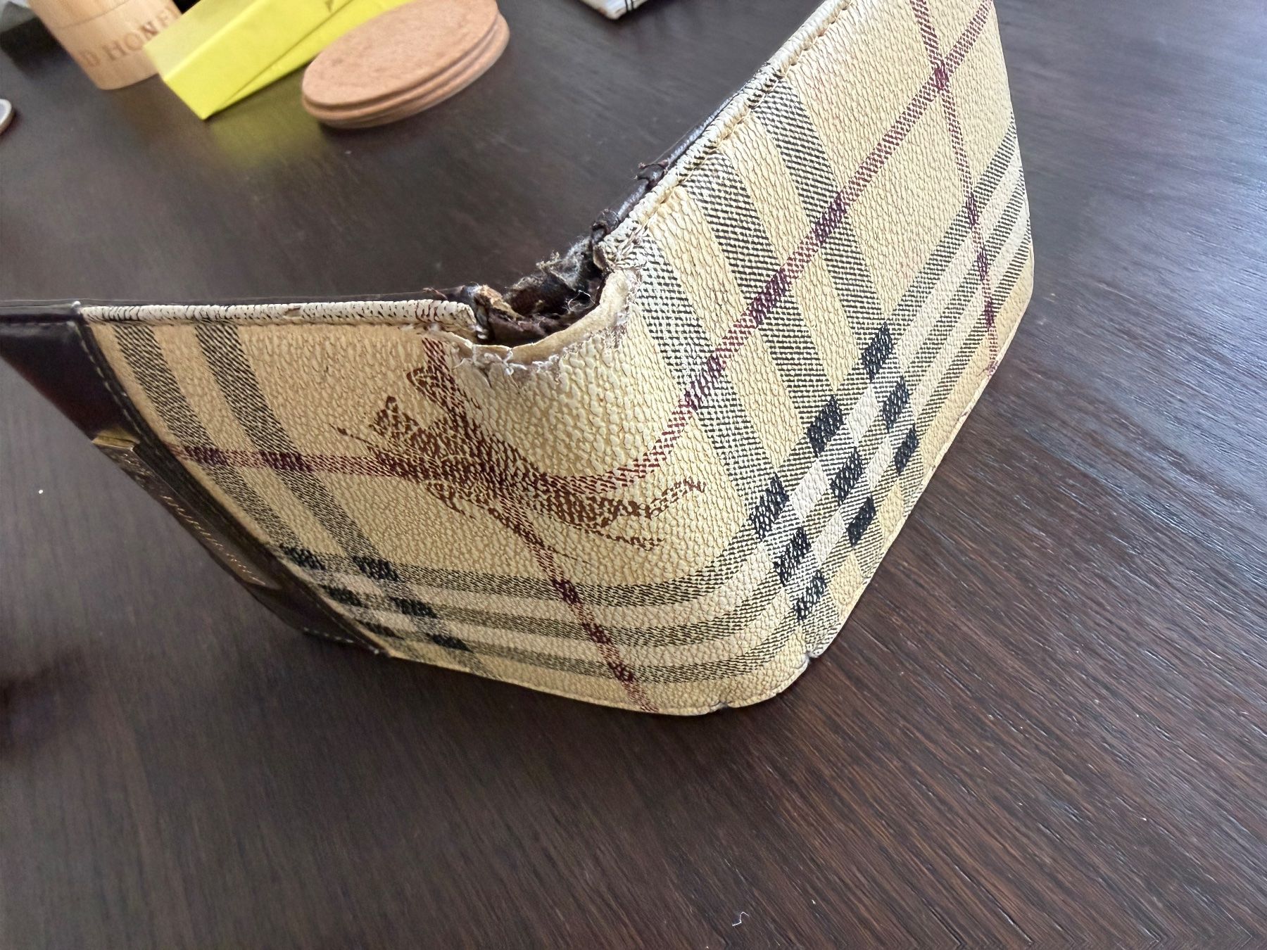 Burberry Portafogli: Burberry Wallet - Iconic Design, – Usato da Basel venduto da mar_gx88 6