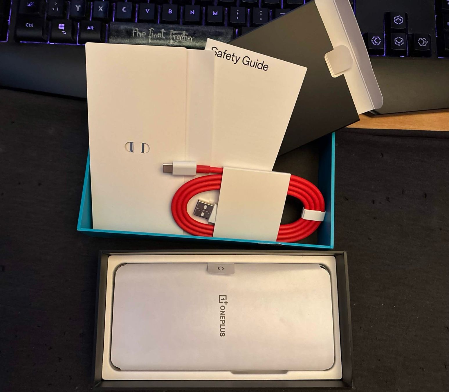 OnePlus Telefoni cellulari / Smartphones: Oneplus Nord CE5 Neuf – Nuovo e nell'imballaggio originale da Mont-sur-Lausanne venduto da Slushymana 2