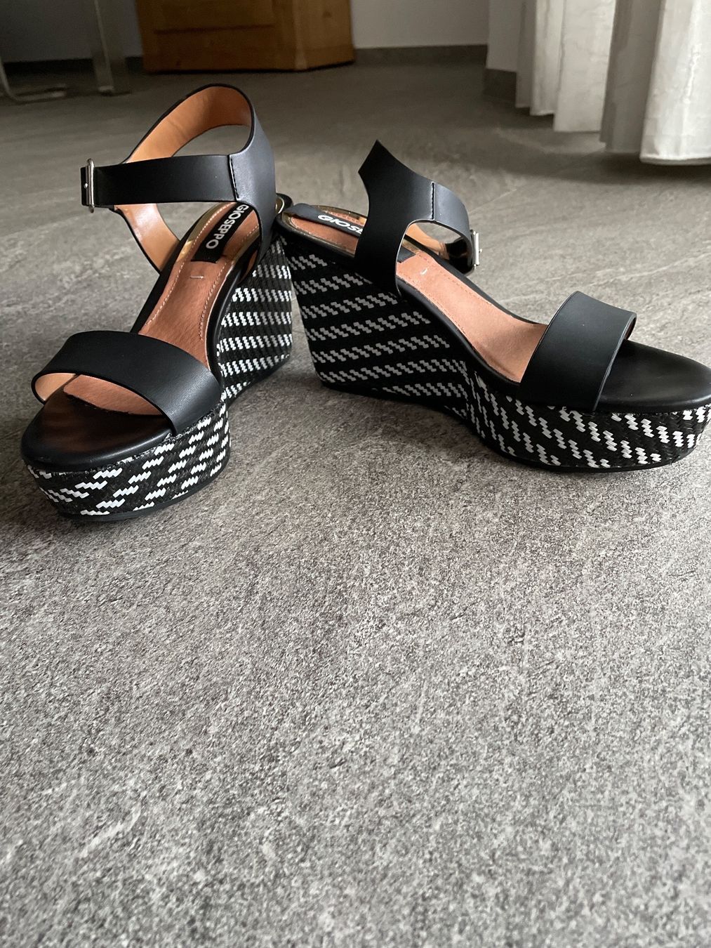 Scarpe da donna: Sandalen GIOSEPPO Gr. 40 – Nuovo (secondo la descrizione) da Küttigen venduto da CE66 1
